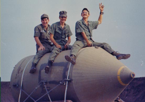 Blu 82 riders
A Blu 82 'Daisycutter' bomb. Used by the US in Vietnam for clearing
helicopter landing area in jungle..
Keywords: War,Bomb,Daisycutter